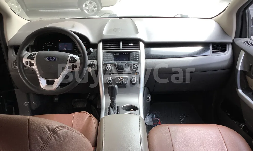 Vehicle photo 10