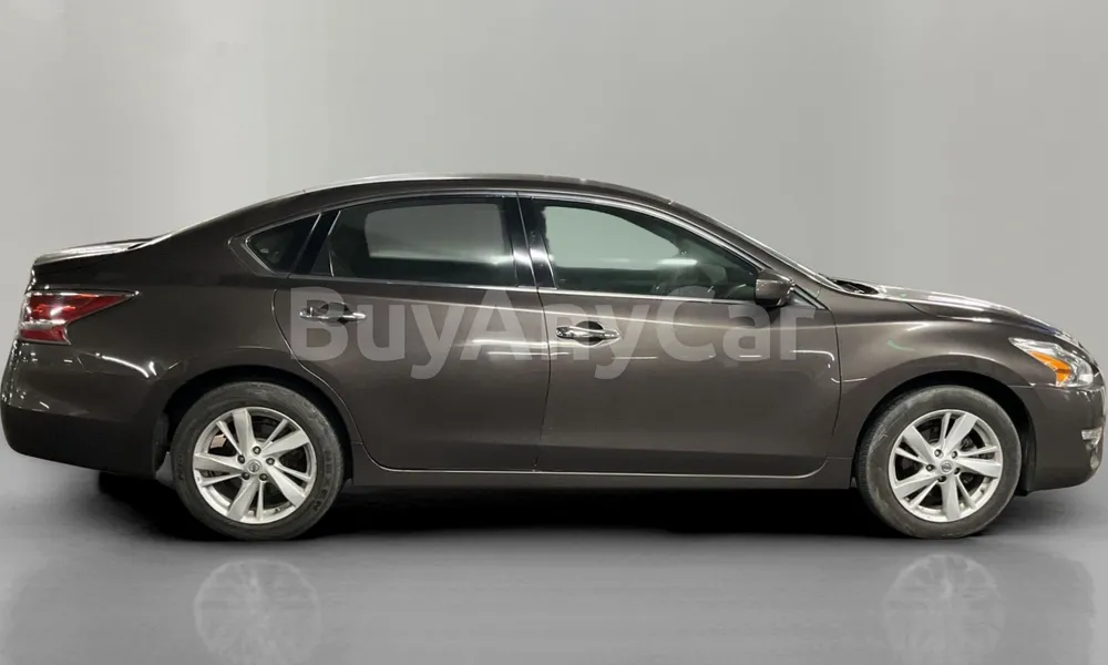 Vehicle photo 3