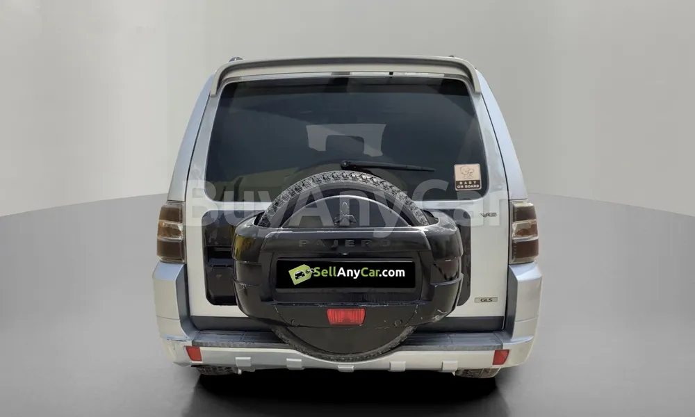 Vehicle photo 3