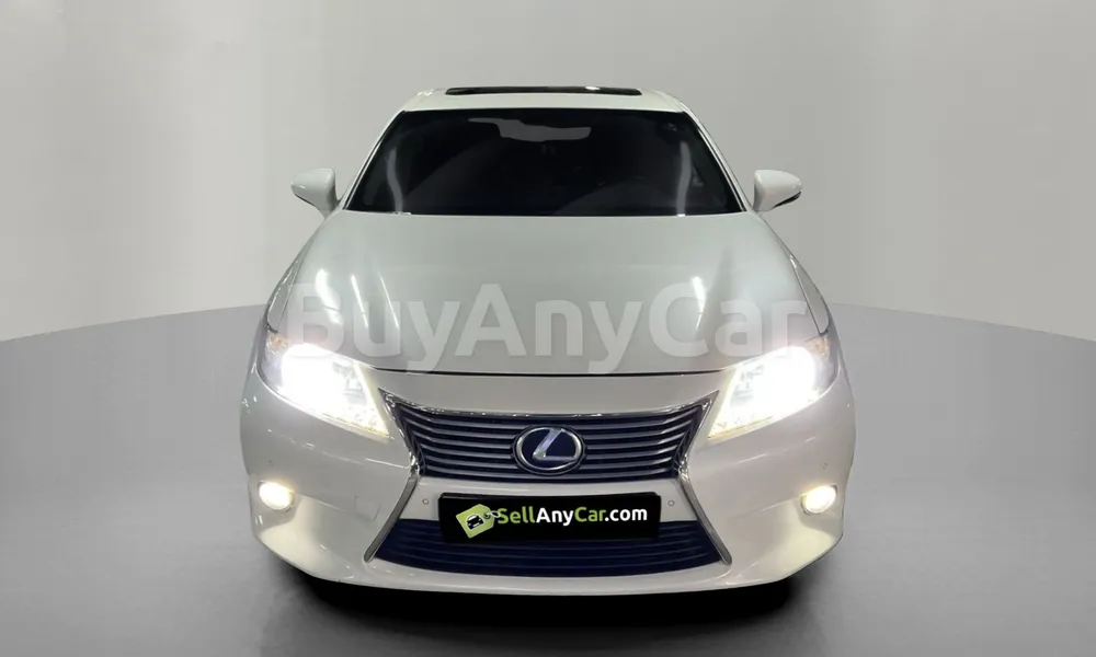 Vehicle photo 1