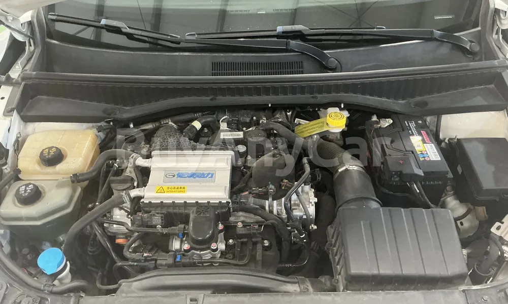 Vehicle photo 7