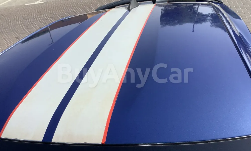 Vehicle photo 6