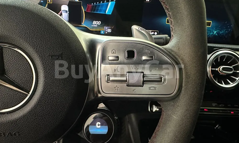 Vehicle photo 13