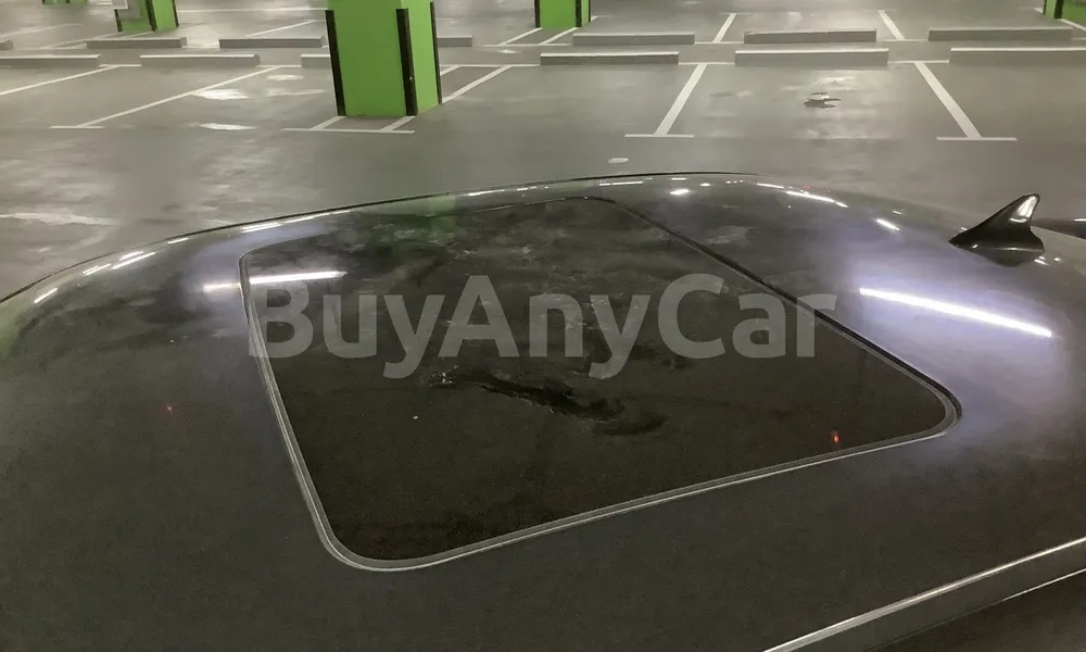 Vehicle photo 5