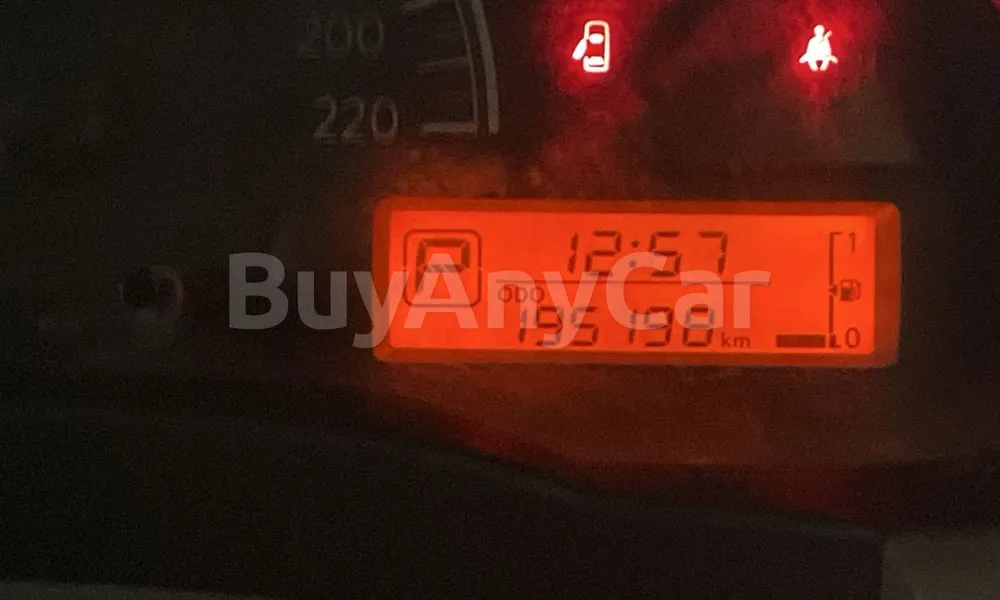Vehicle photo 7