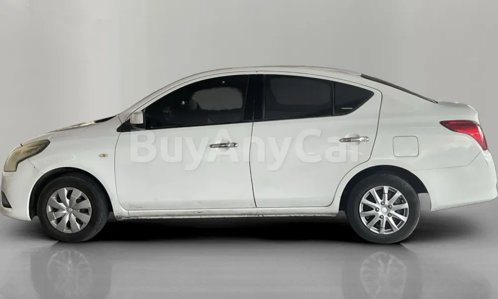 Vehicle photo 4