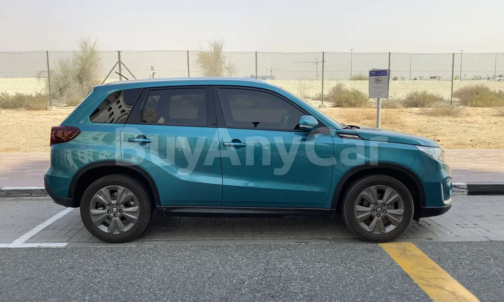 Vehicle photo 3
