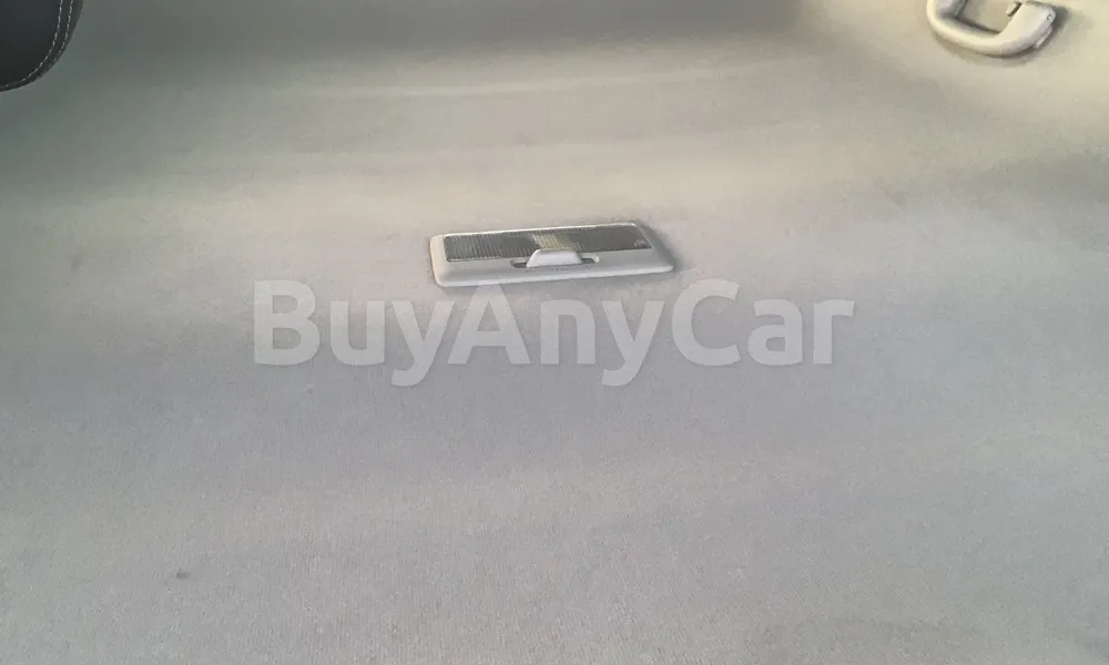 Vehicle photo 8