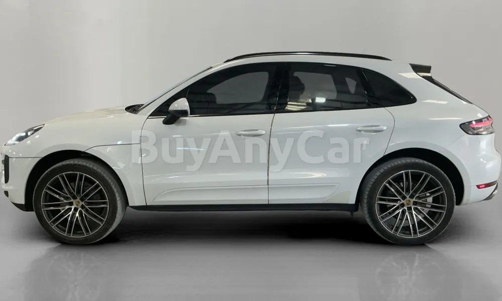 Vehicle photo 3