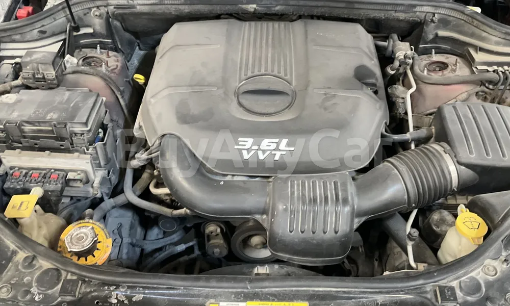 Vehicle photo 7