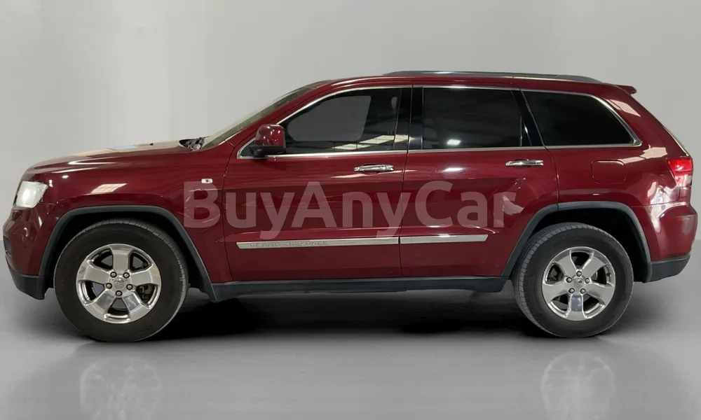 Vehicle photo 4