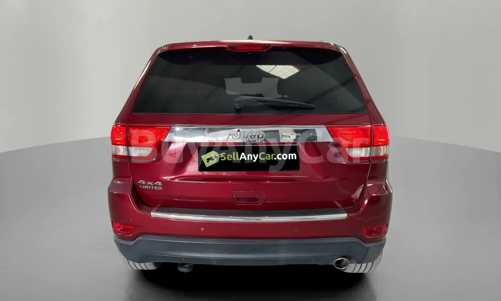 Vehicle photo 2