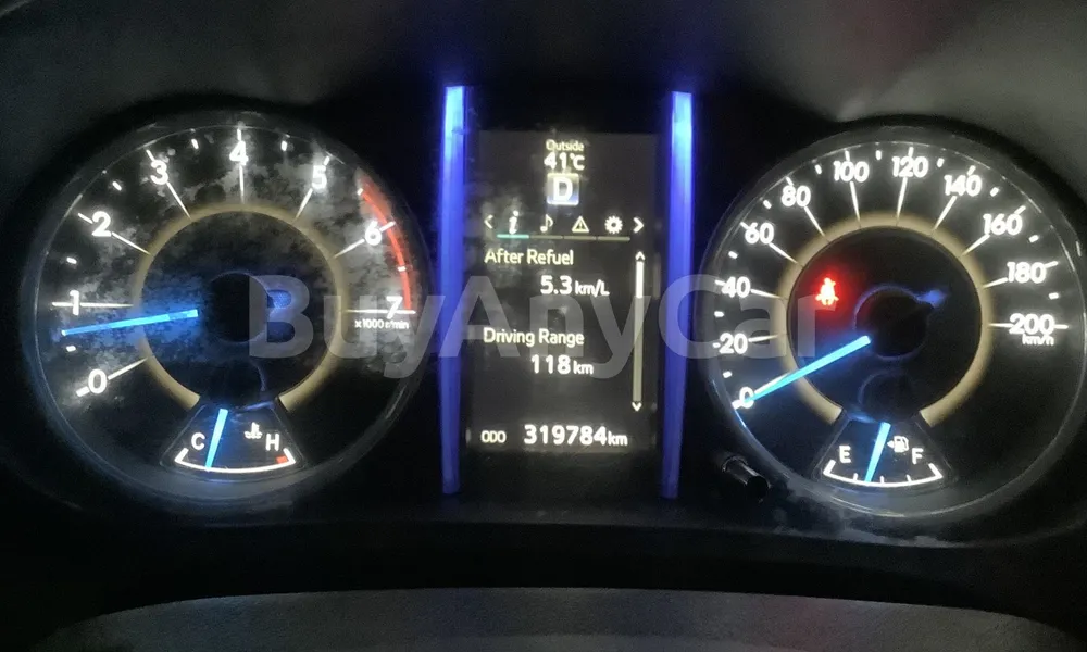 Vehicle photo 9