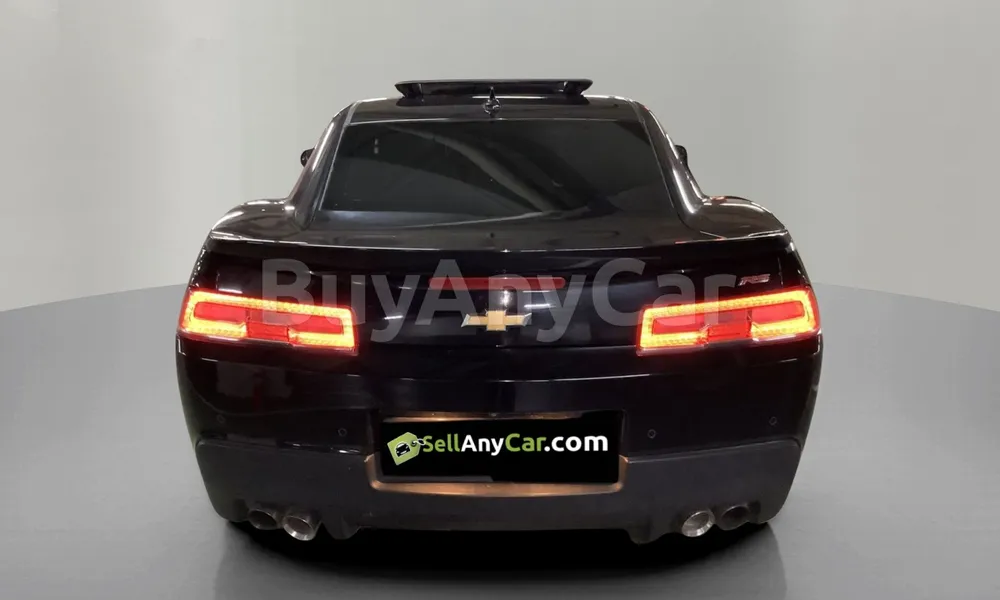 Vehicle photo 2