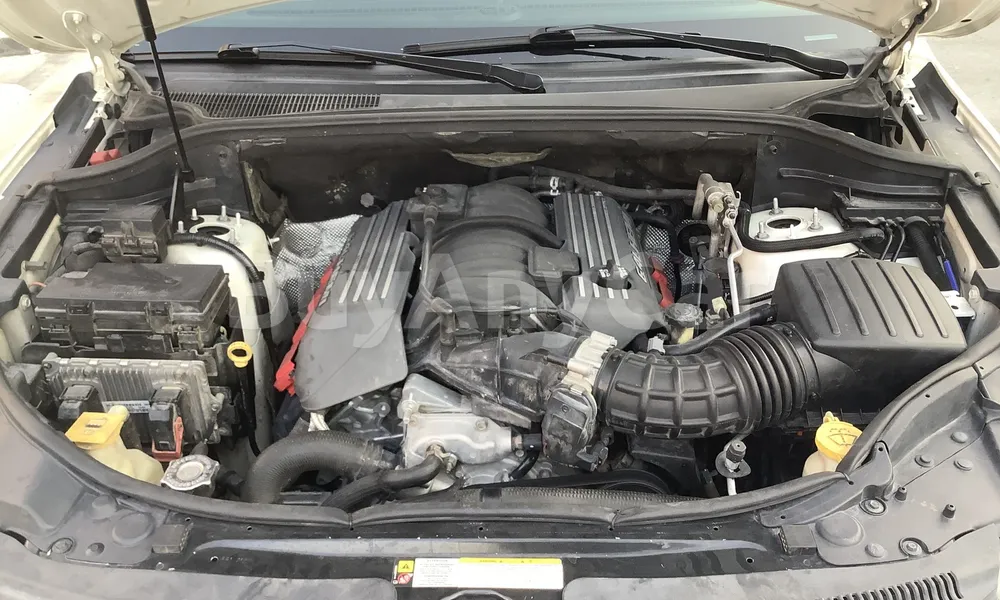 Vehicle photo 6