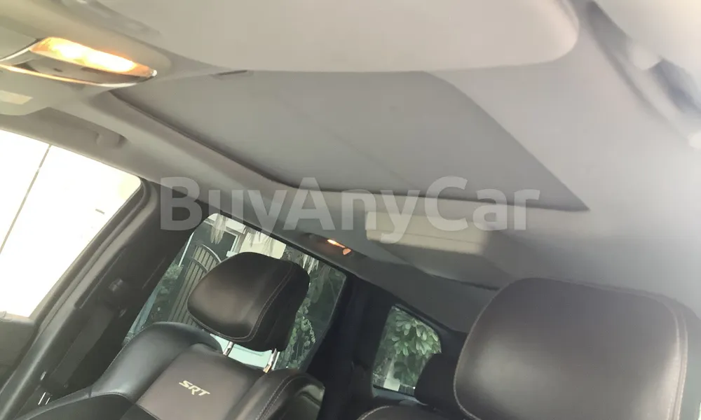 Vehicle photo 9
