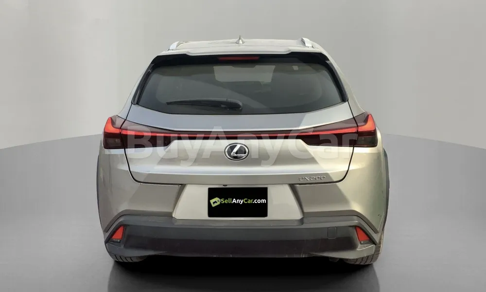 Vehicle photo 2