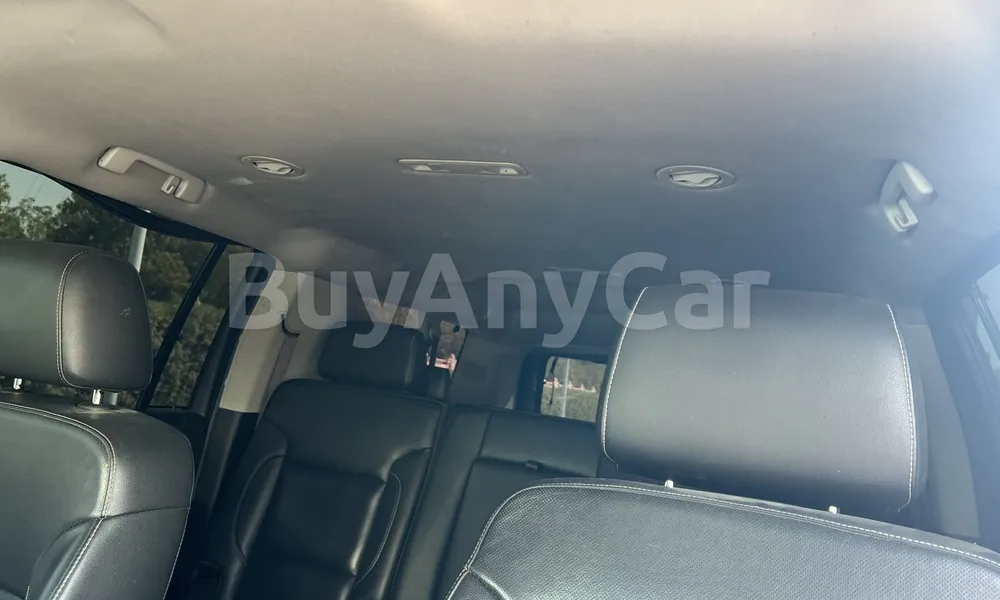 Vehicle photo 11