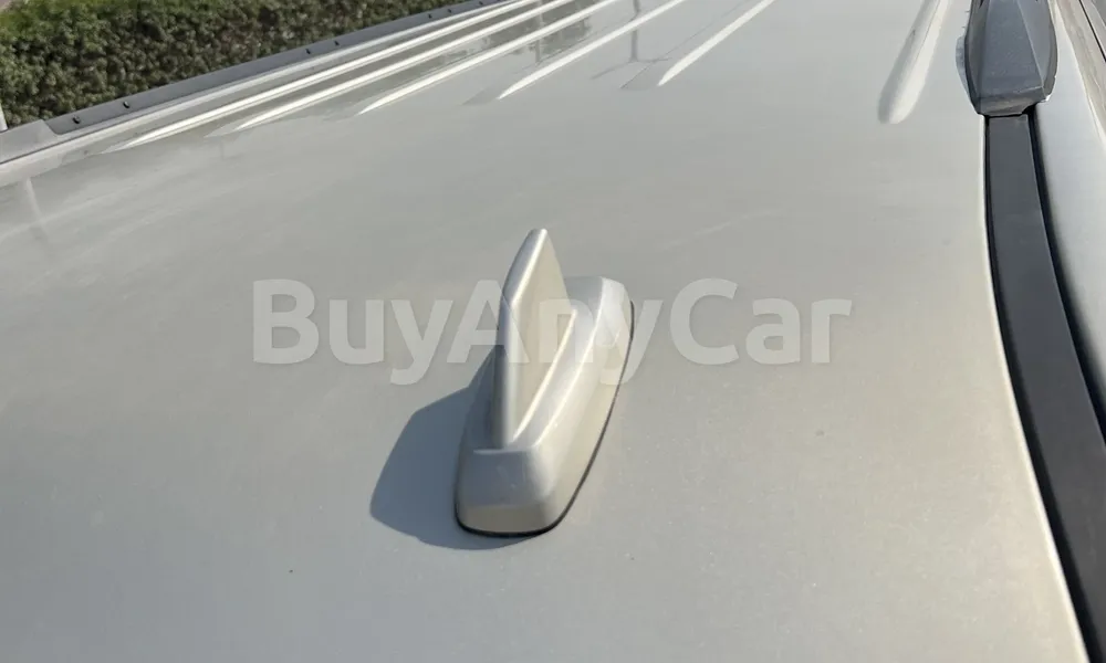 Vehicle photo 7