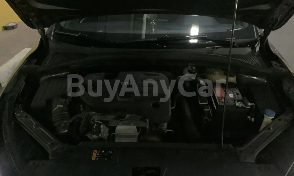 Vehicle photo 6