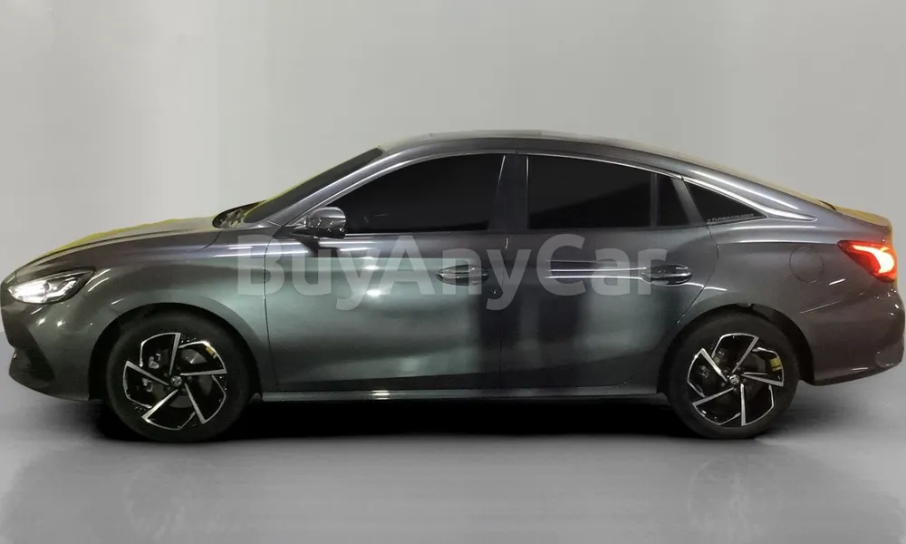 Vehicle photo 4