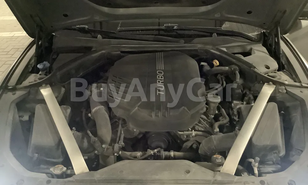 Vehicle photo 9
