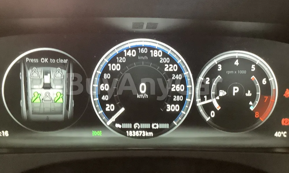 Vehicle photo 8