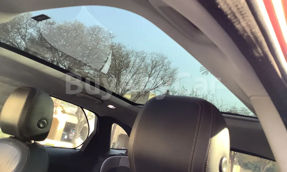 Vehicle photo 9