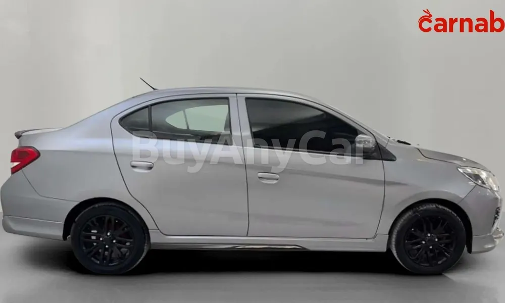 Vehicle photo 3