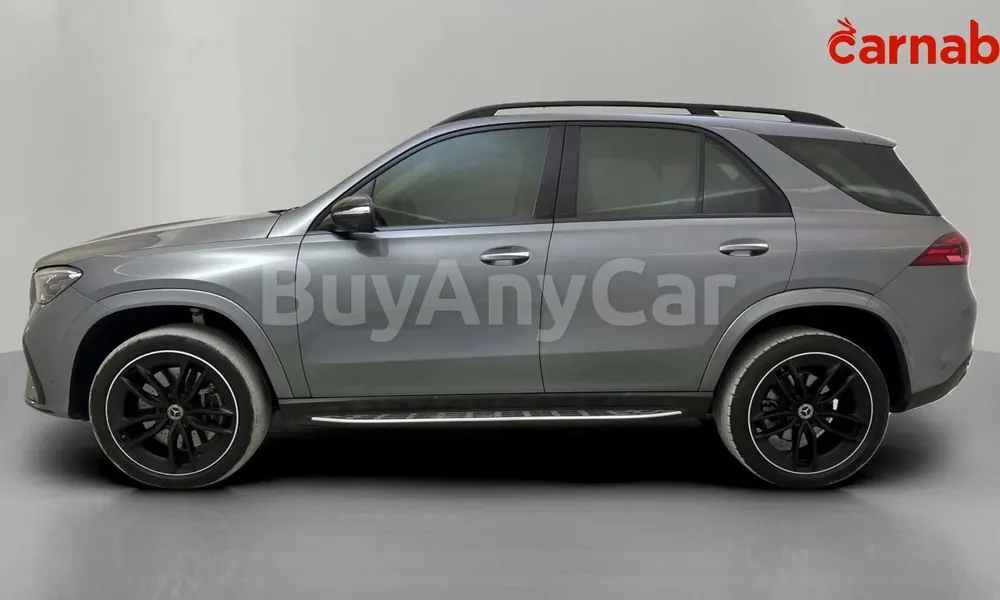Vehicle photo 4