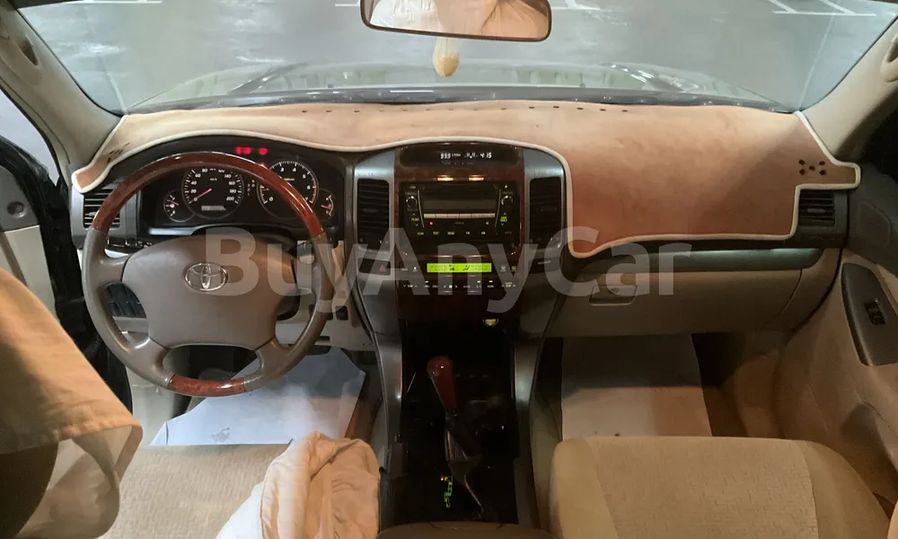 Vehicle photo 8