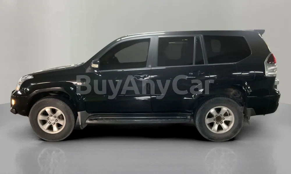 Vehicle photo 4