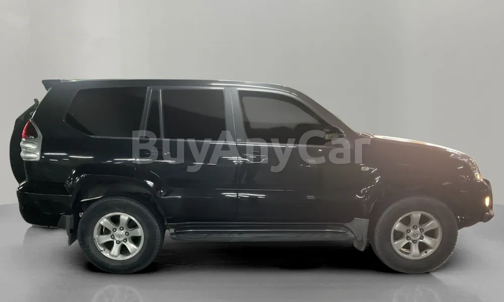 Vehicle photo 3