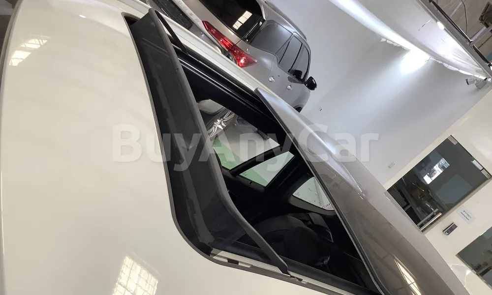 Vehicle photo 6