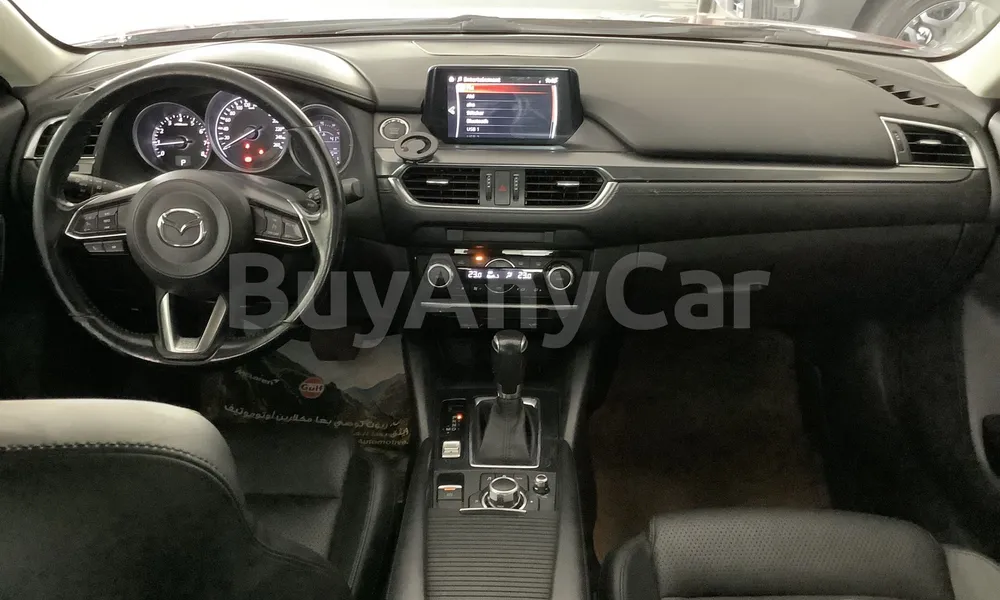 Vehicle photo 8