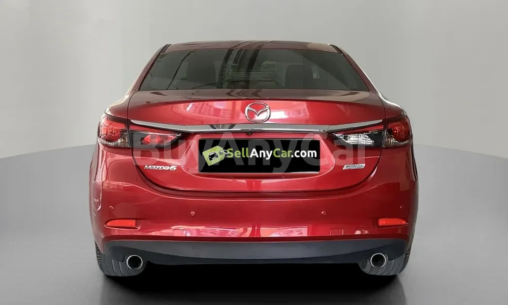 Vehicle photo 2