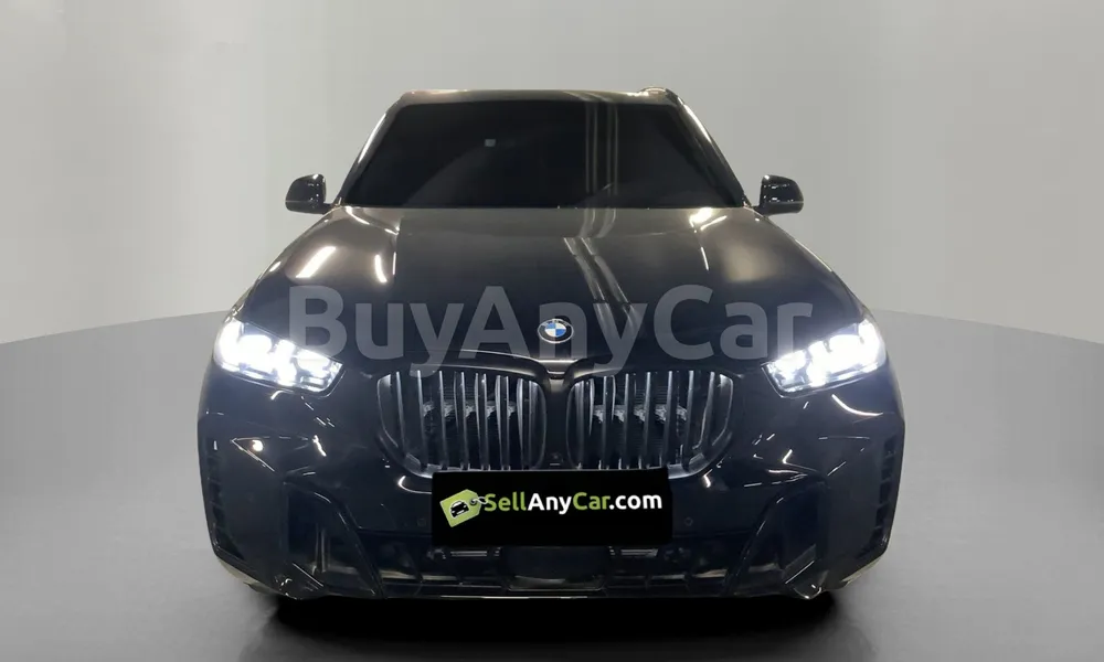 Vehicle photo 1