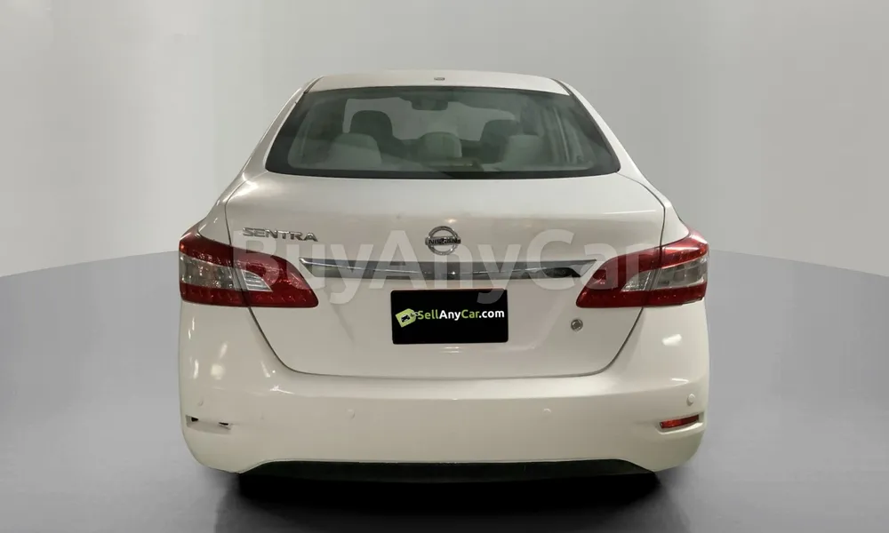 Vehicle photo 2