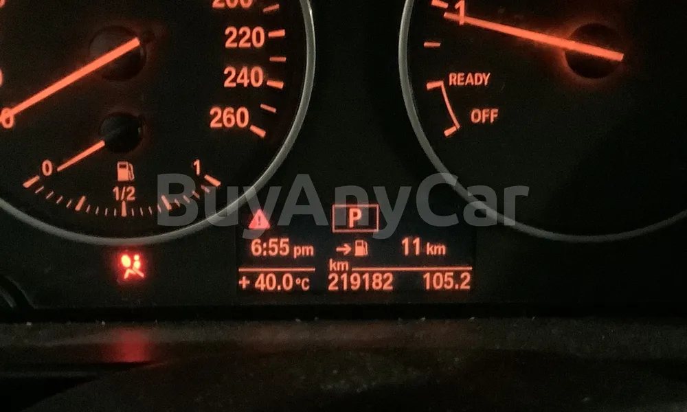 Vehicle photo 8
