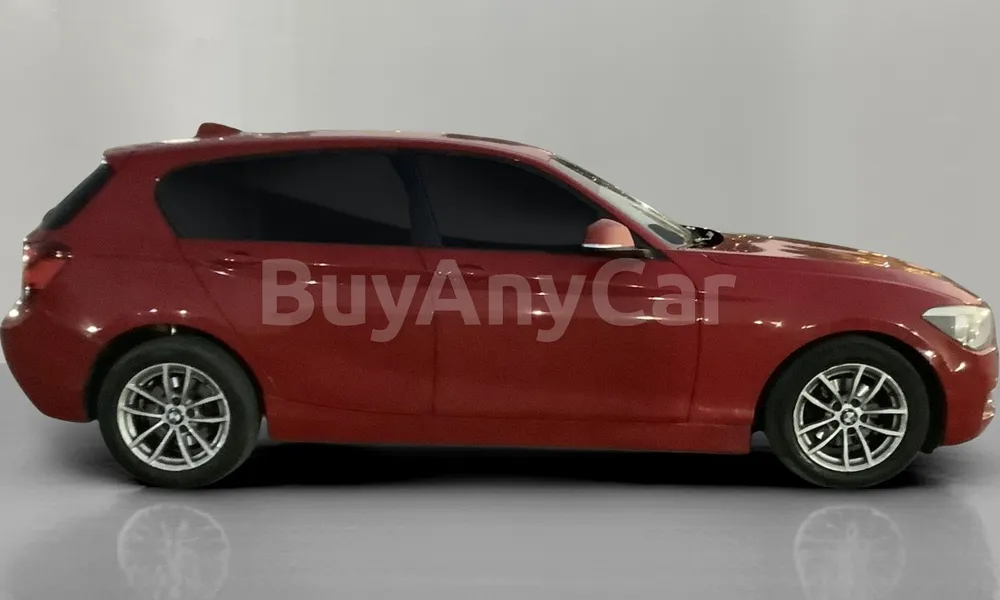 Vehicle photo 5