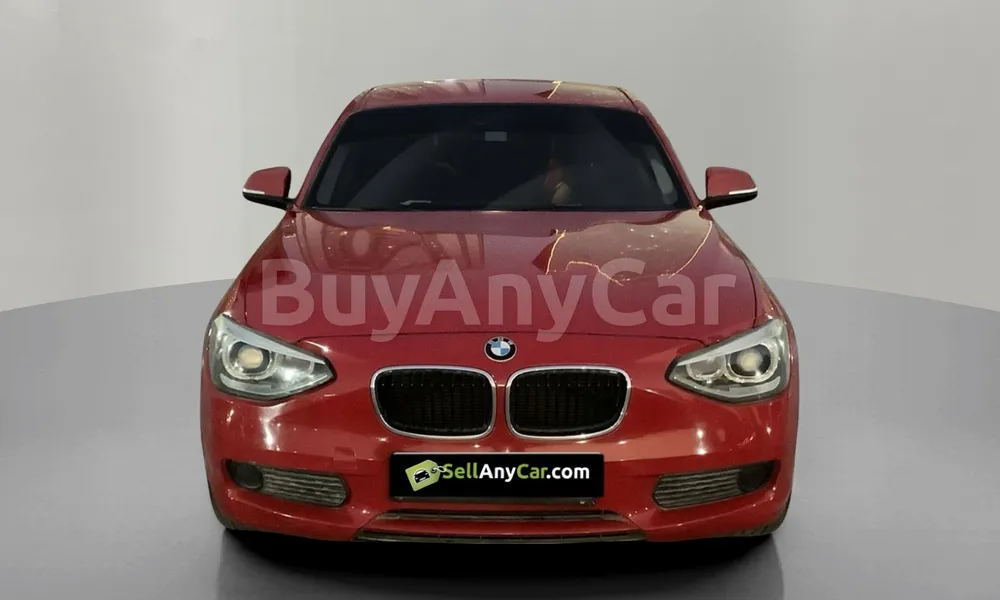 Vehicle photo 1