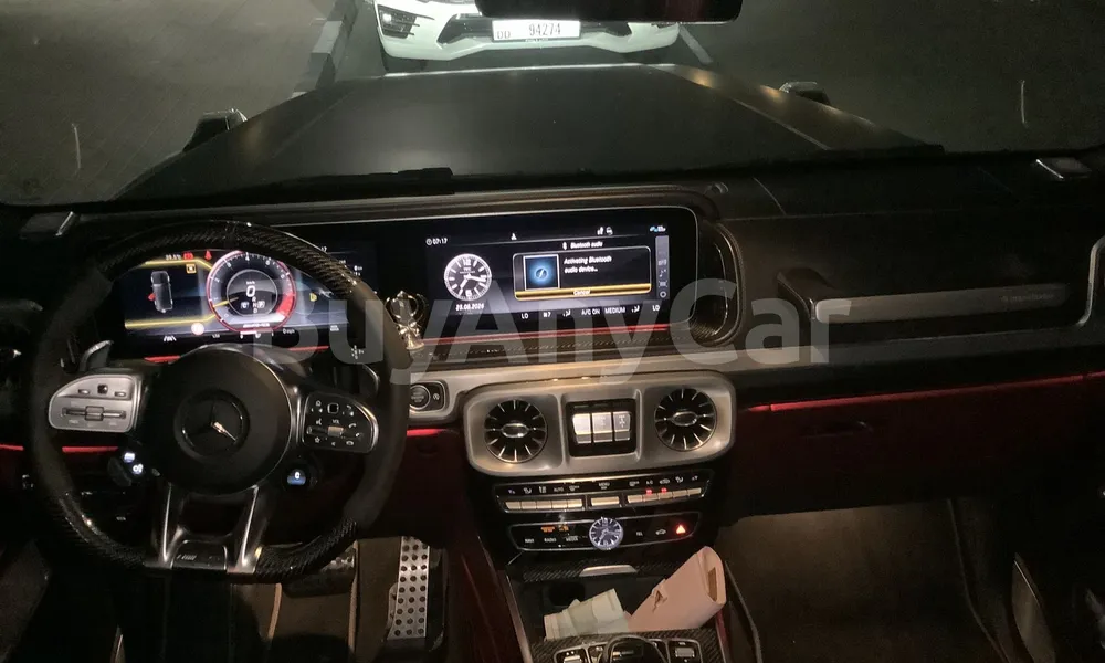 Vehicle photo 9
