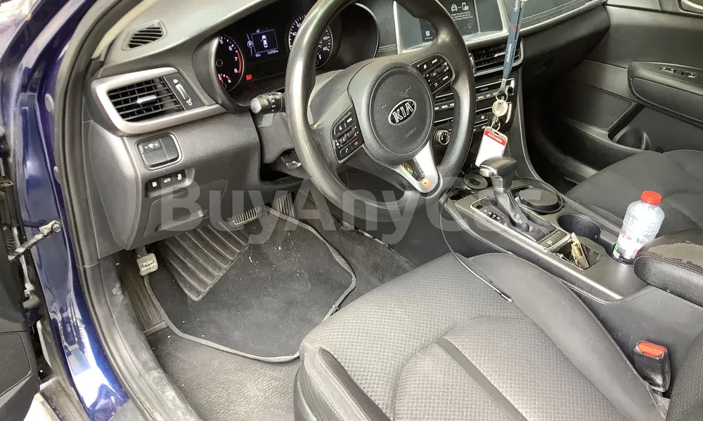 Vehicle photo 9