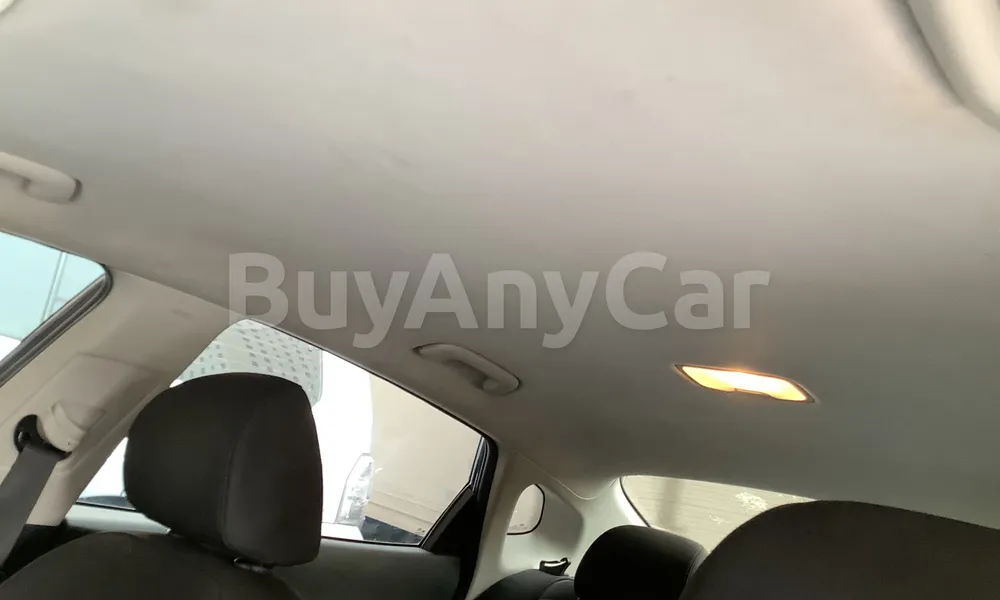 Vehicle photo 8