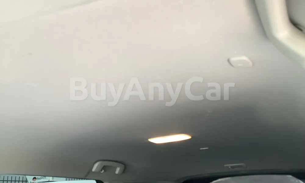 Vehicle photo 7