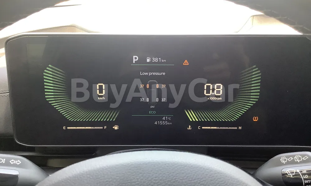 Vehicle photo 7