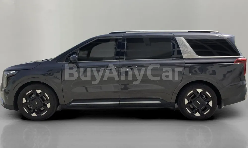 Vehicle photo 3
