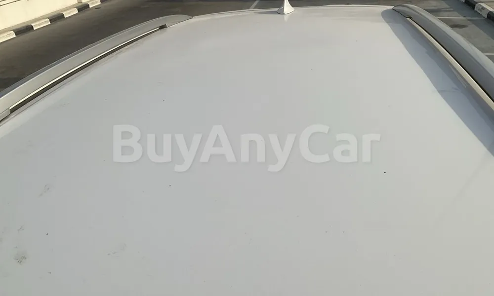 Vehicle photo 9