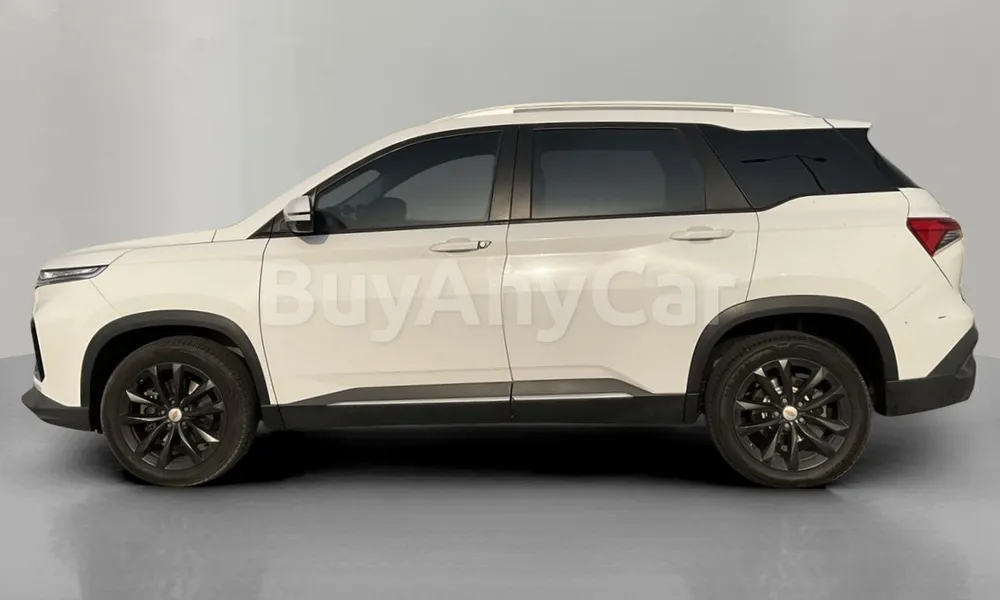 Vehicle photo 4