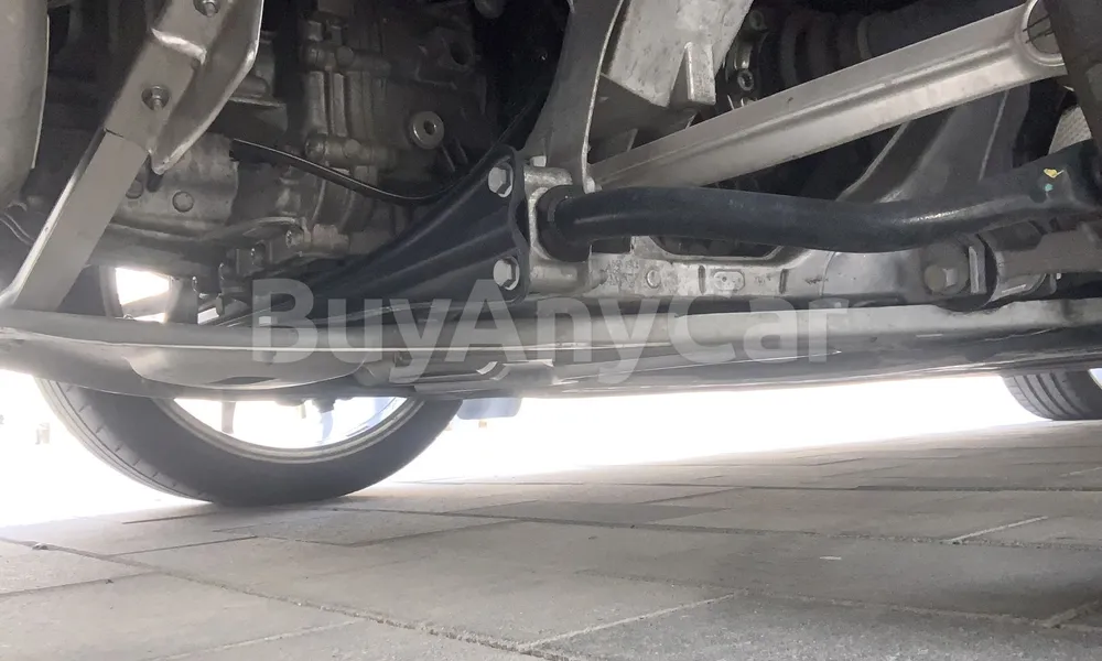 Vehicle photo 6